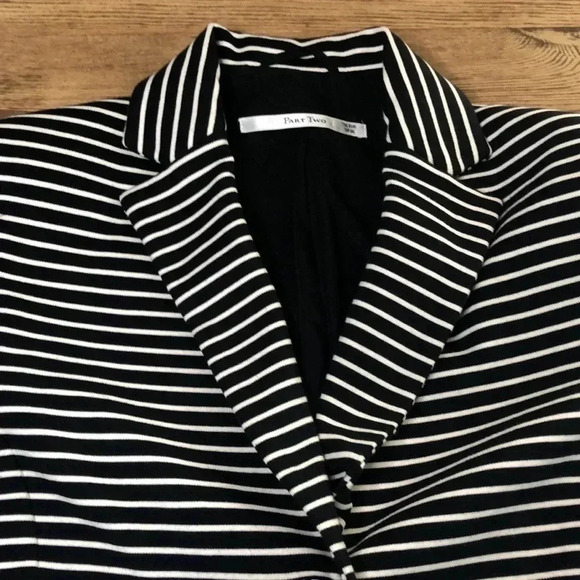 Part Two Black and White Striped Crop Blazer - Picture 9 of 10